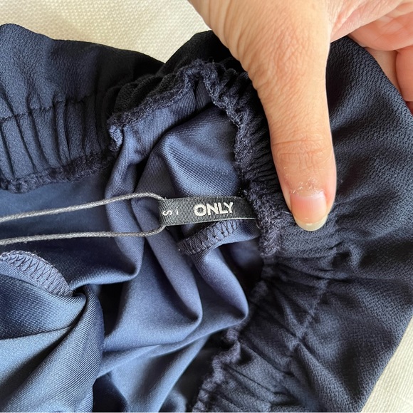 ONLY Navy Blue Paperbag Waist Shorts - Picture 5 of 6